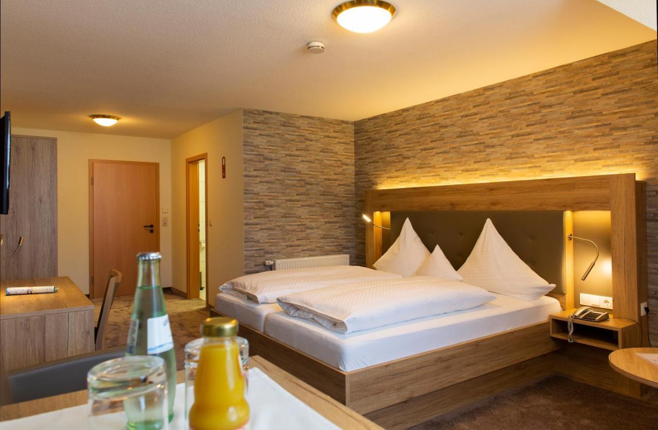 Land-Gut-Hotel Raeuber Lippoldskrug Alfeld  Extérieur photo